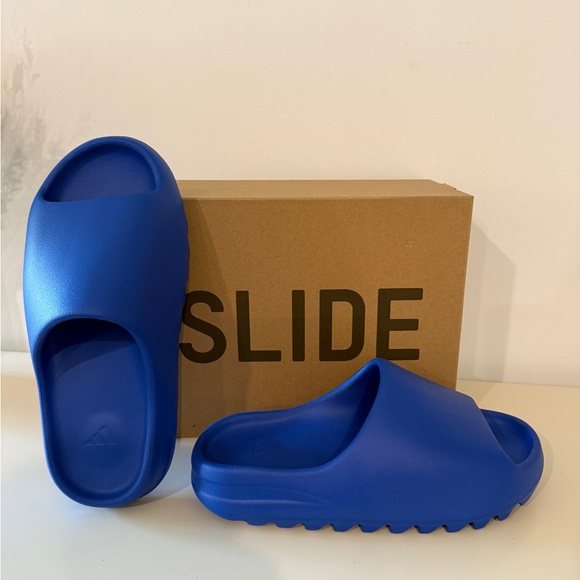Adidas Yeezy Slide “Azure” - Picture 1 of 5